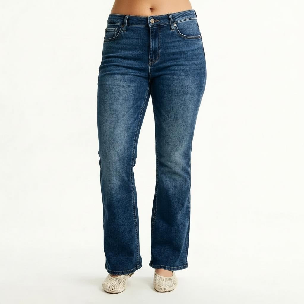 Women Dirt Blue Bootcut Mid-Rise Light Fade Stretchable Jeans