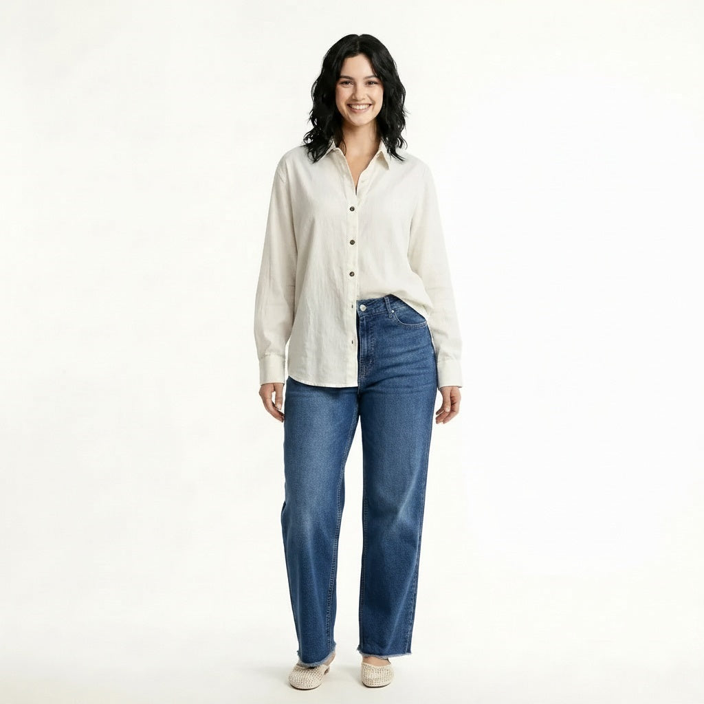 Women Urban Straight Fit Mid-Rise Light Fade Stretchable Jeans