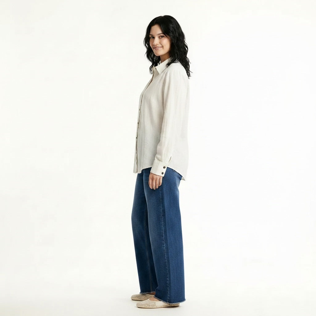 Women Urban Straight Fit Mid-Rise Light Fade Stretchable Jeans