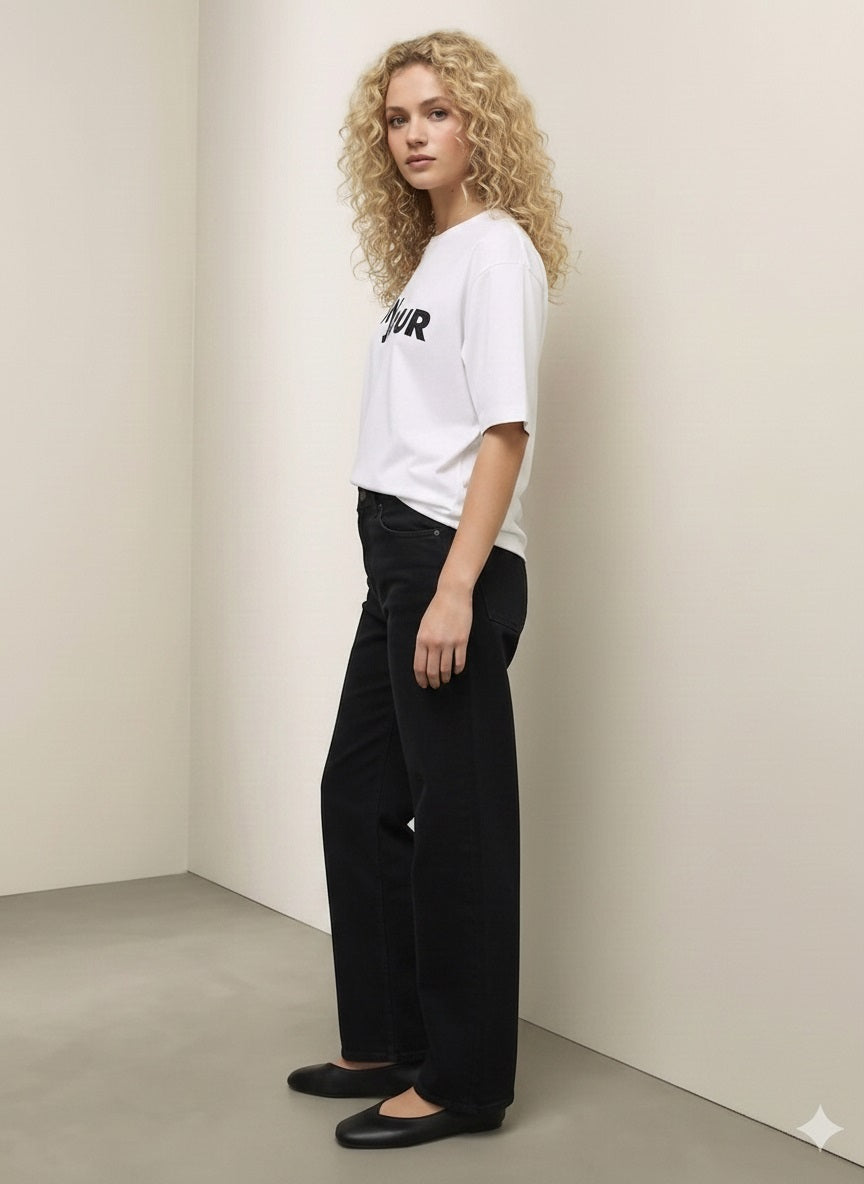 Women Black Straight Fit Mid-Rise Stretchable Jeans