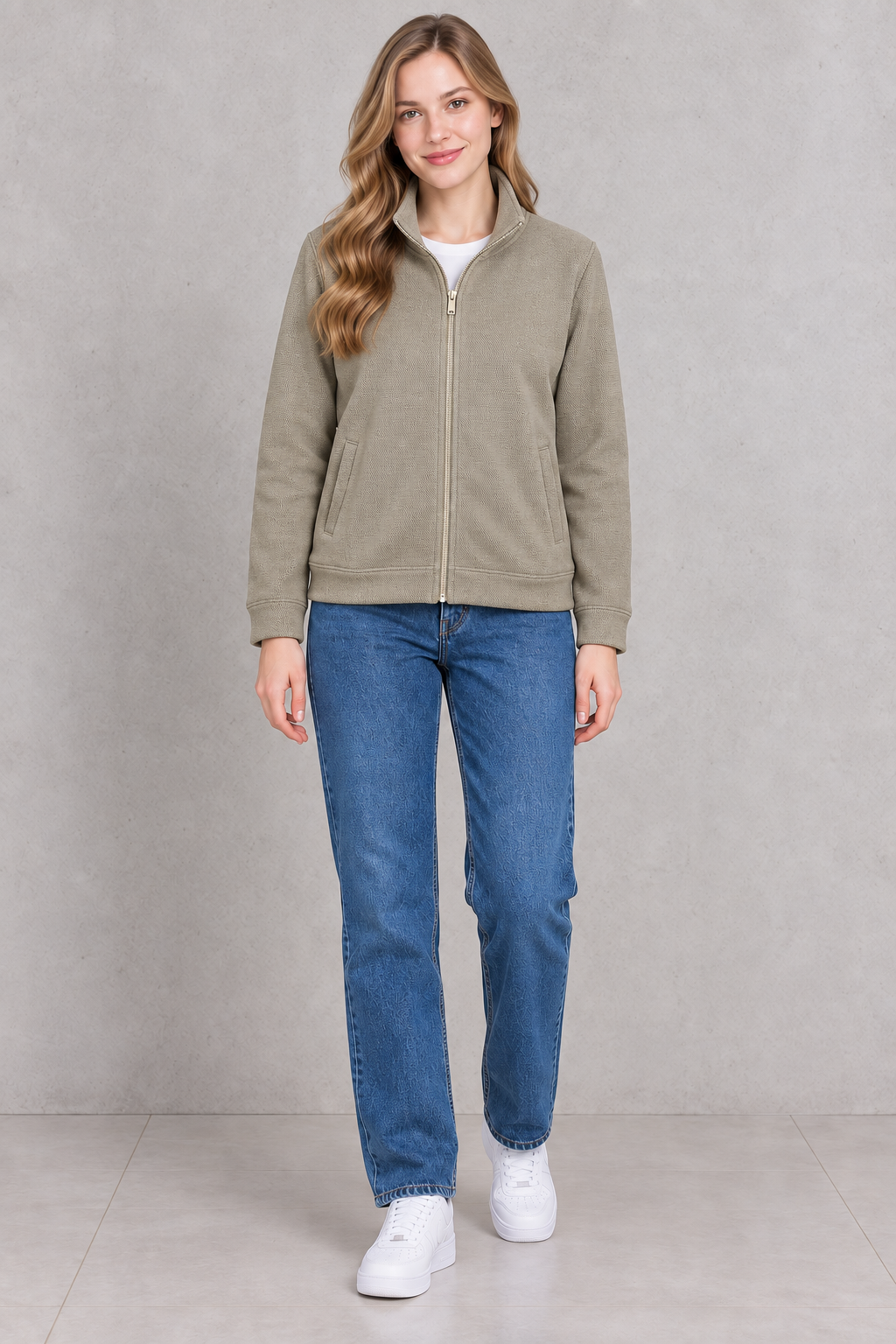 Women’s Denim Blue Straight Fit Jeans – Classic Full-Length Everyday Denim