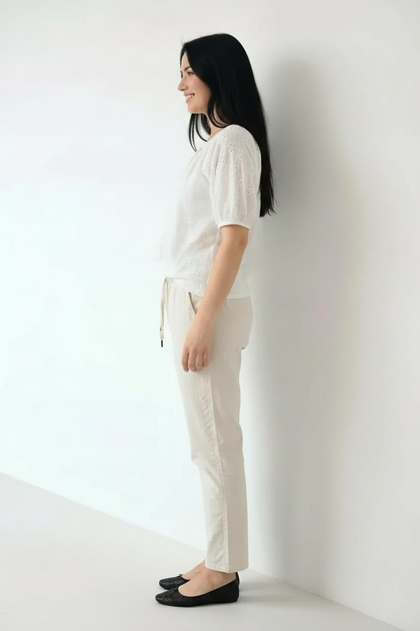 Women Pristine Regular Fit Joggers
