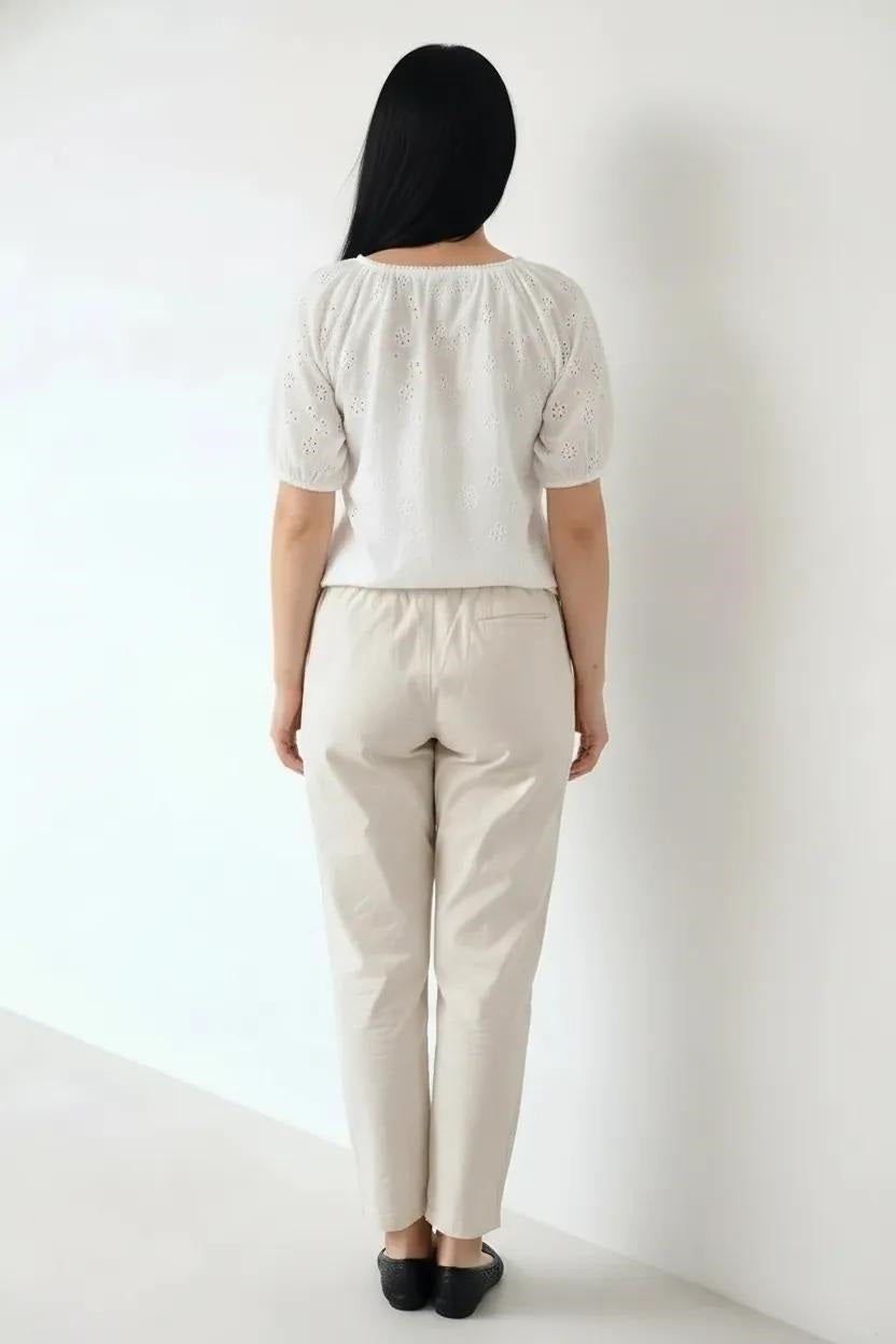 Women Pristine Regular Fit Joggers