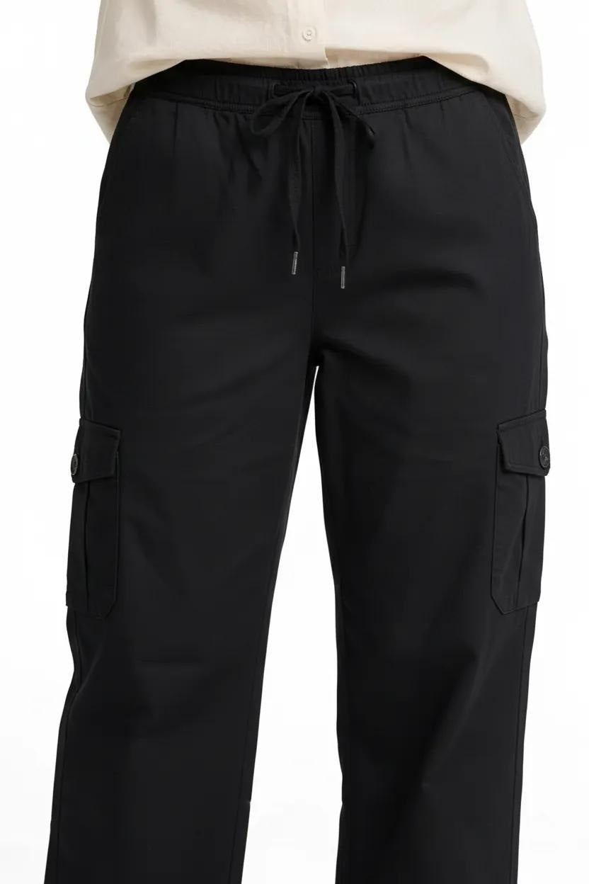 METTLE Women Black Regular Fit Track Pants