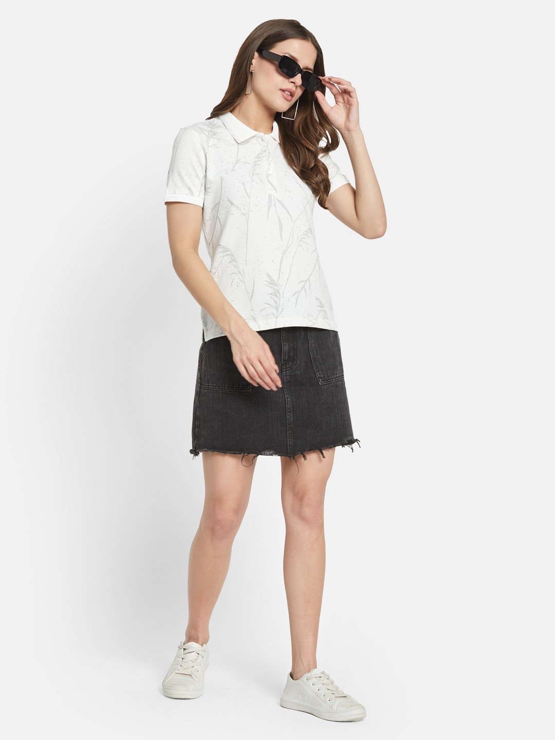 METTLE Women Floral Printed Polo Collar T-shirt