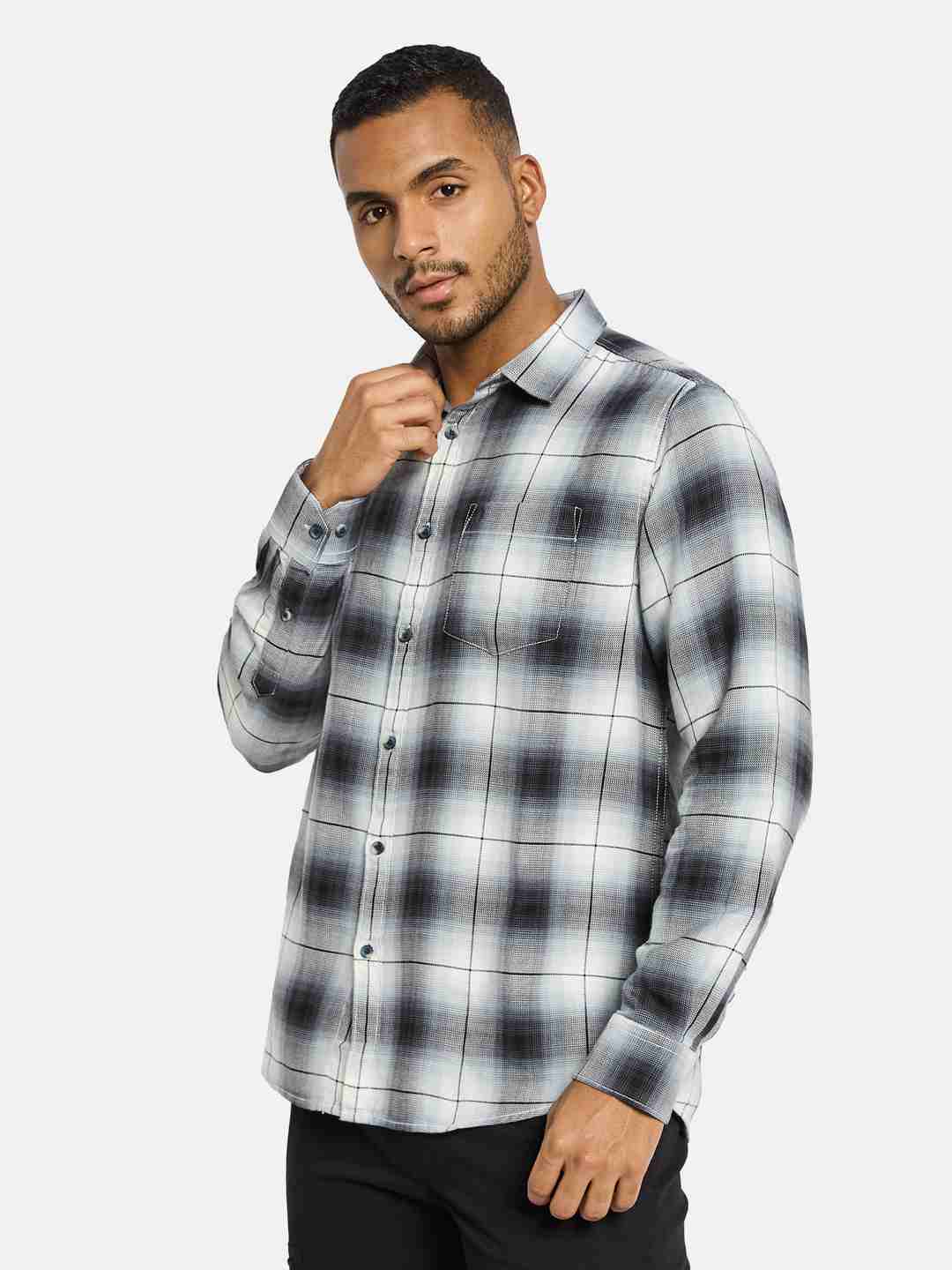 METTLE Men Opaque Checked Casual Shirt