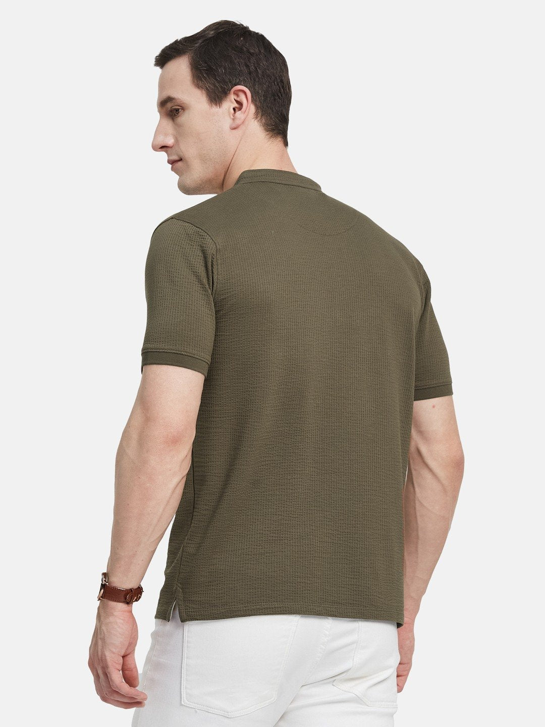 CORE HENLEY NECK SEER SUCKER T-SHIRT