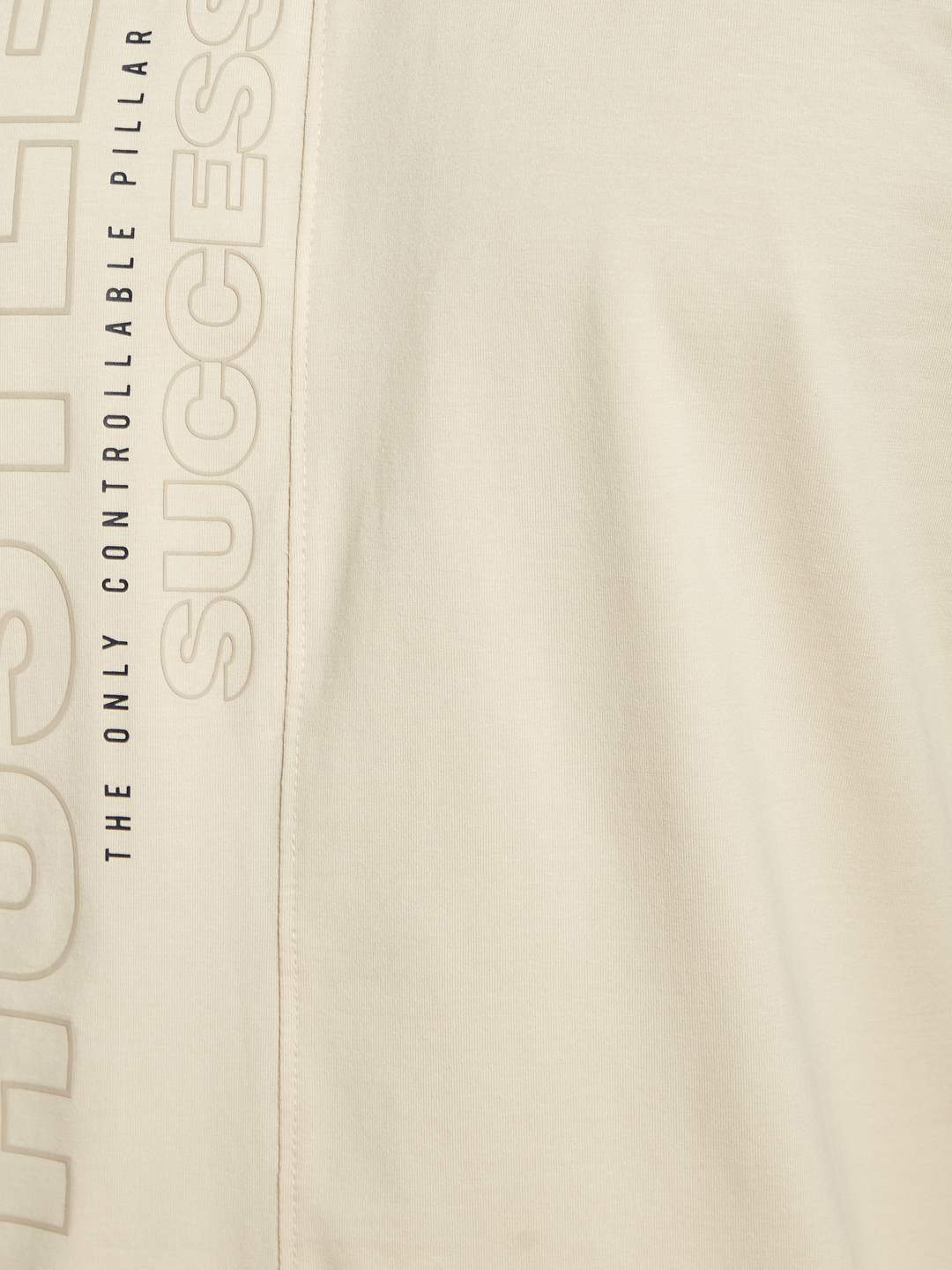 METTLE Men Printed Raw Edge T-shirt