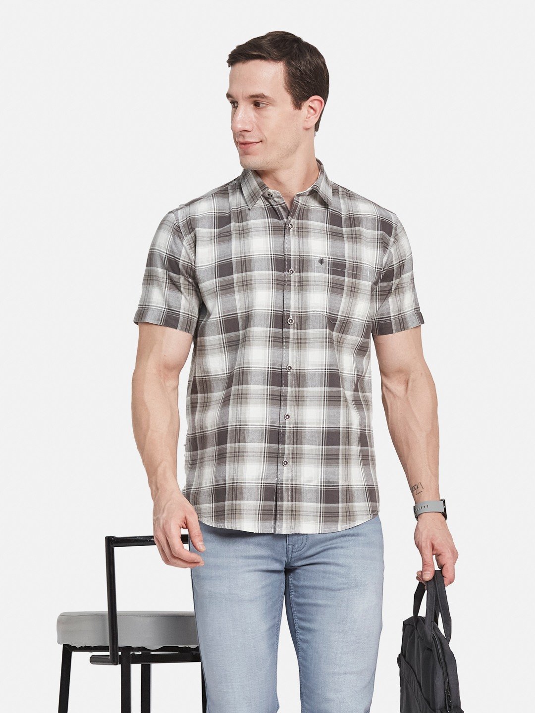METTLE Men Opaque Checked Casual Shirt