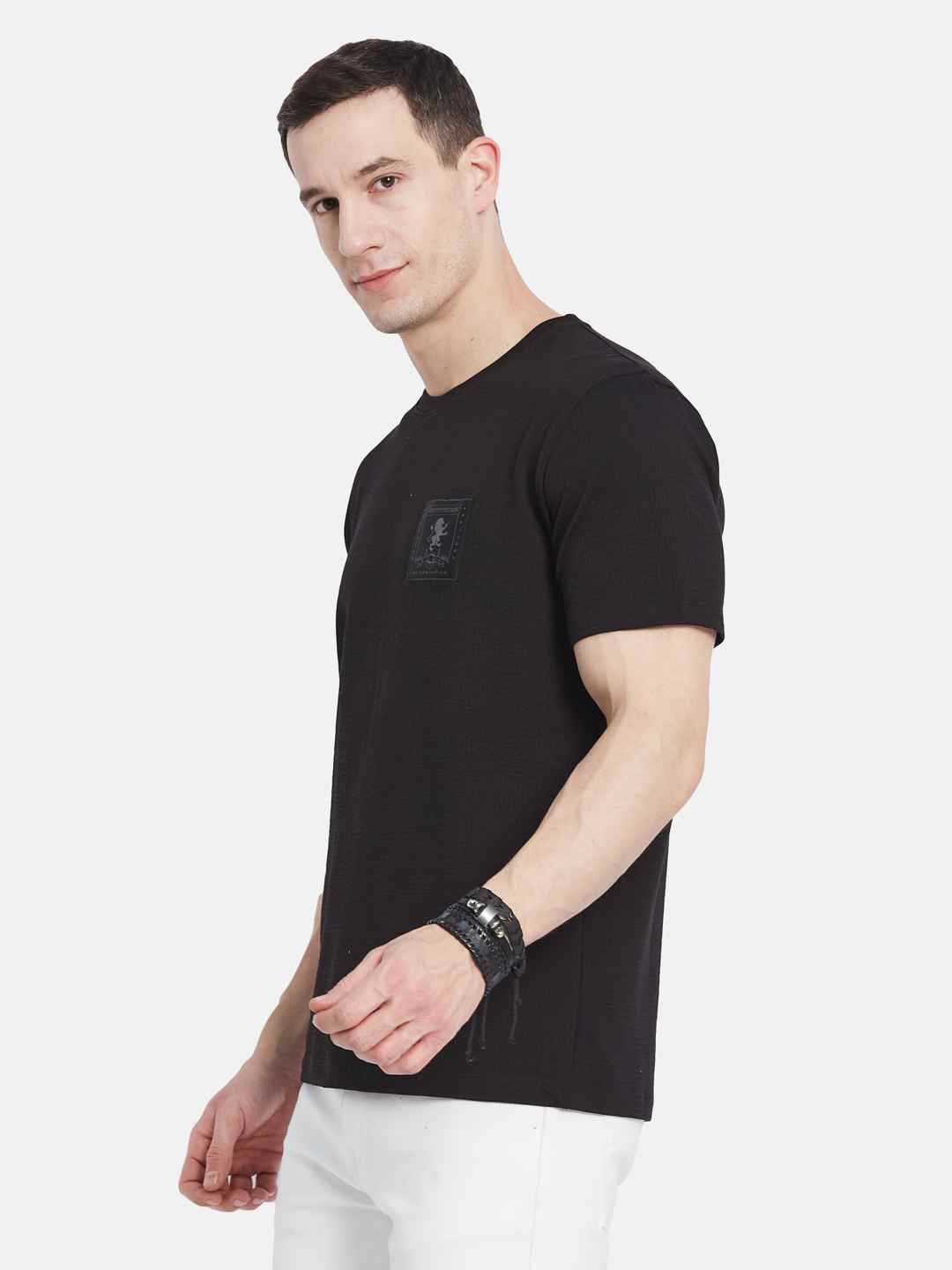 Octave Men T-shirt