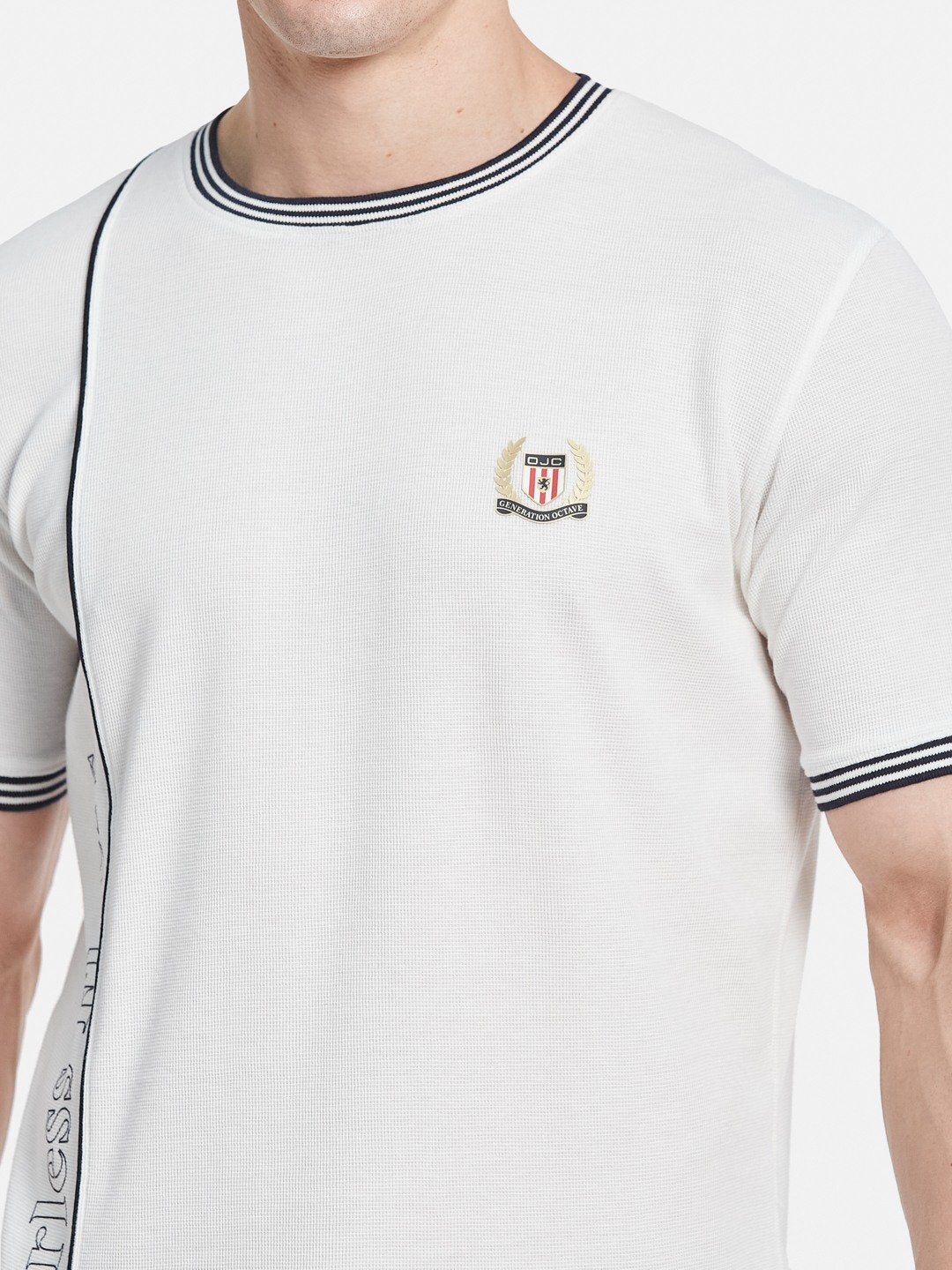 Octave Men T-shirt