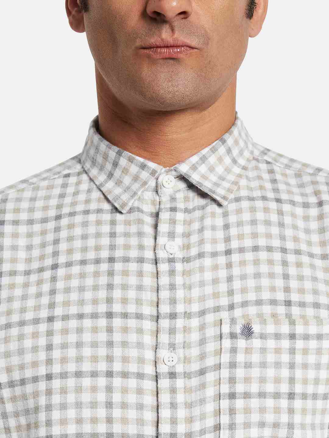 METTLE Men Opaque Checked Casual Shirt