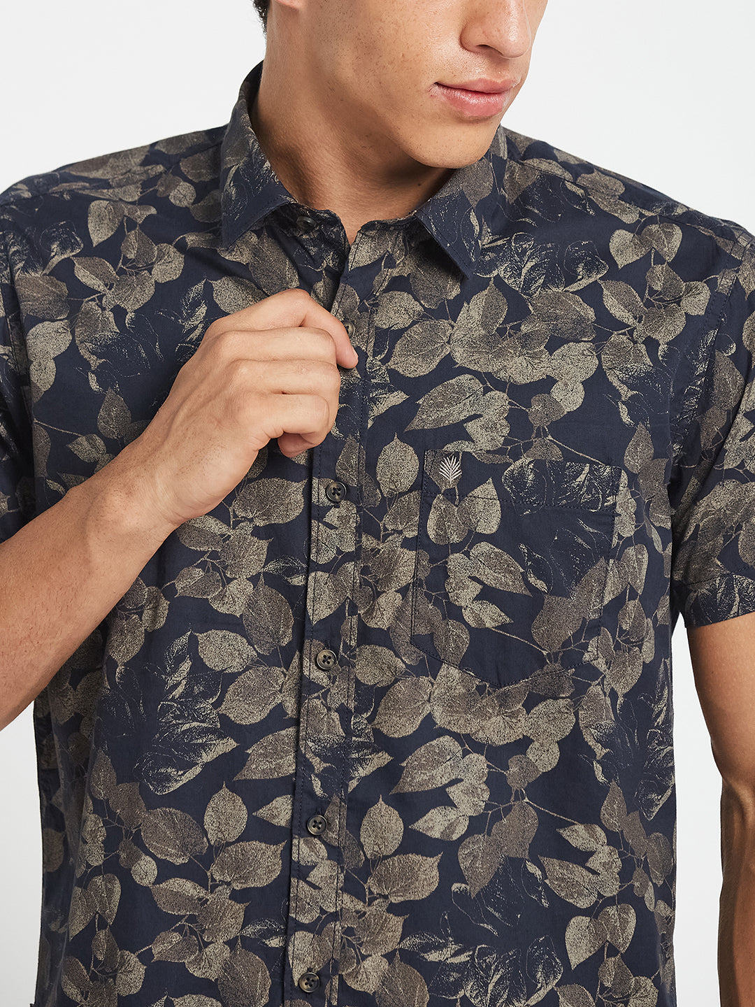 METTLE Men Floral Printed Spread Collar Cotton Casual Shirt