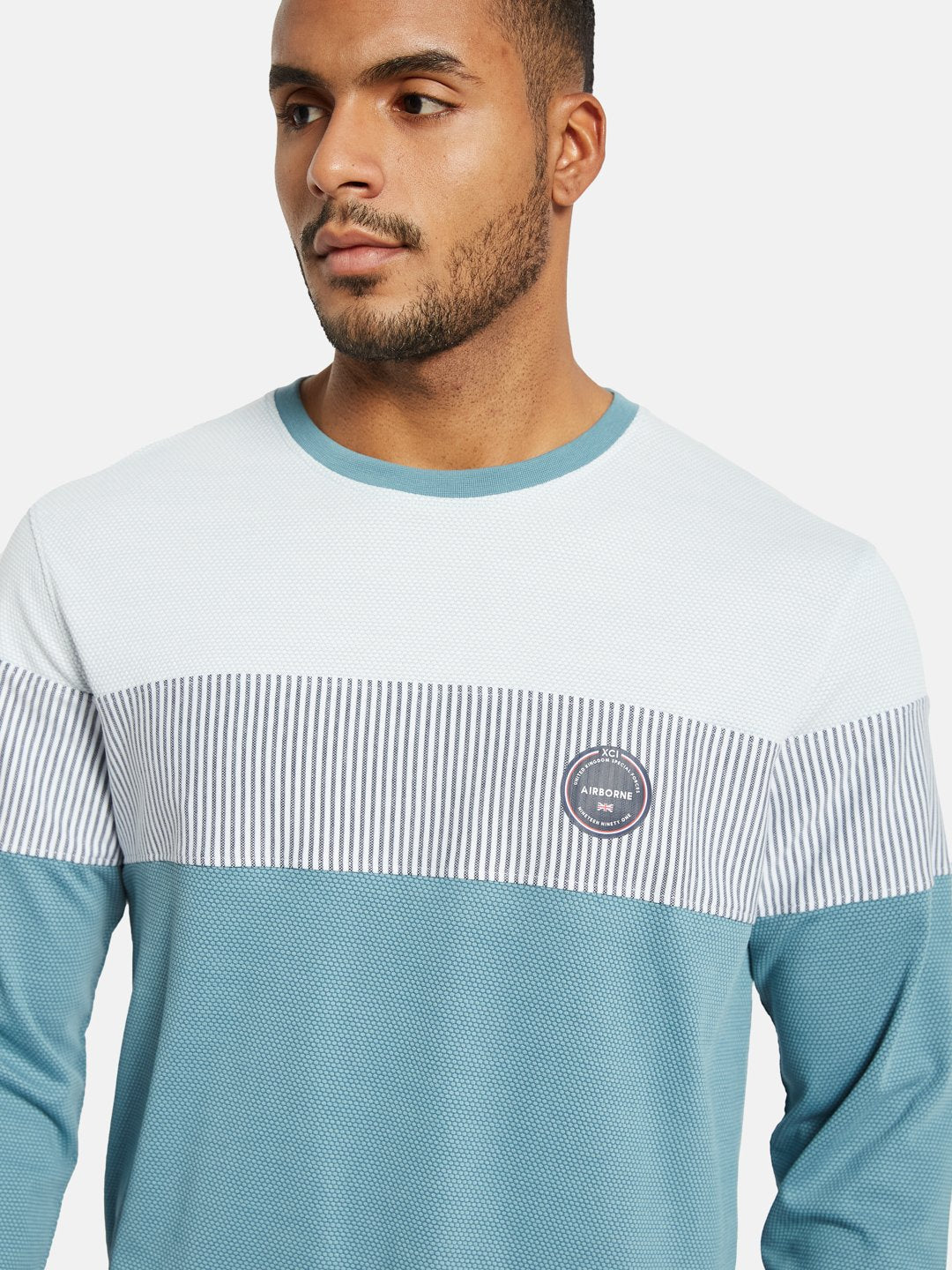 METTLE Men Colourblocked Applique T-shirt