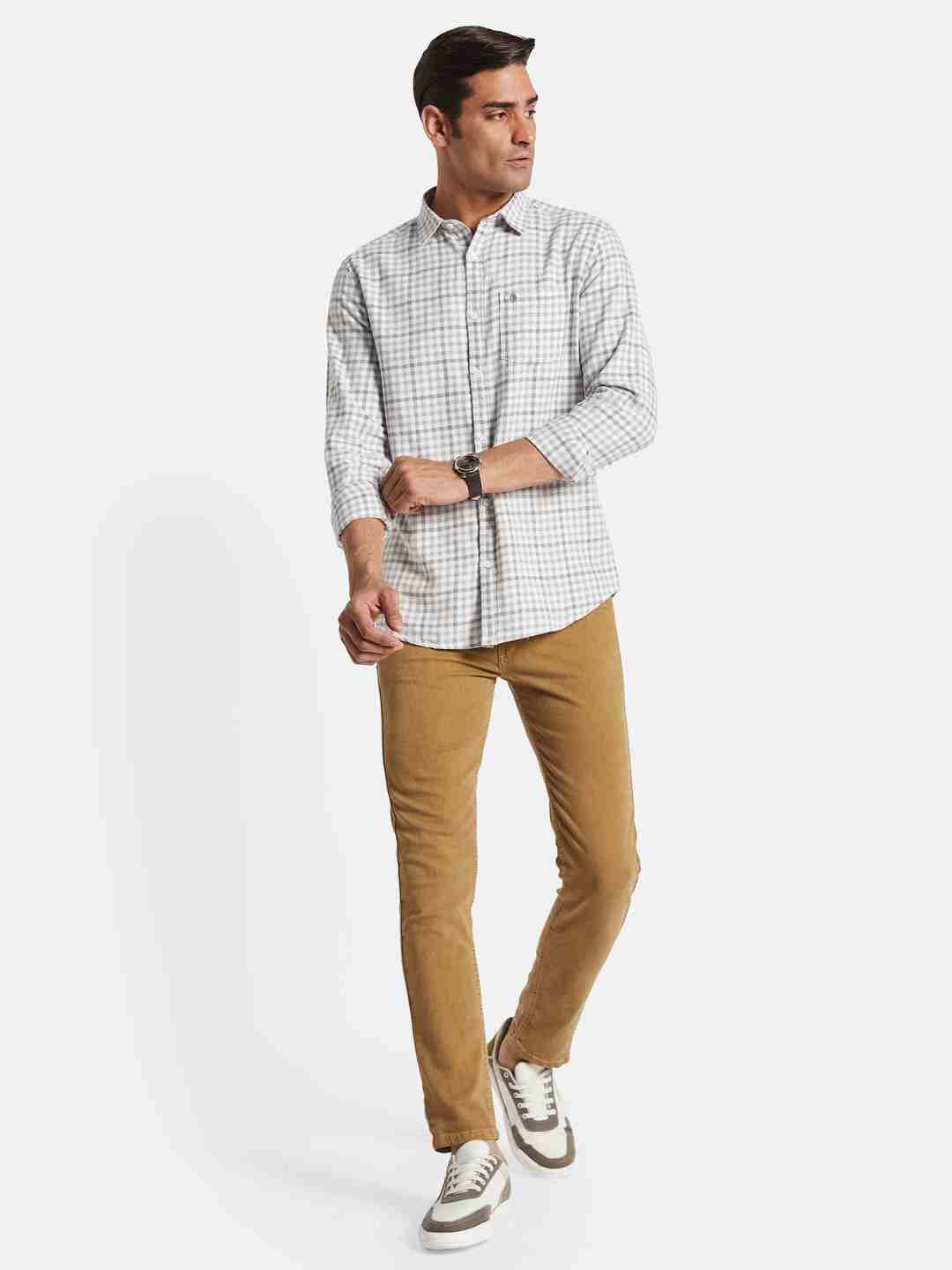 METTLE Men Opaque Checked Casual Shirt