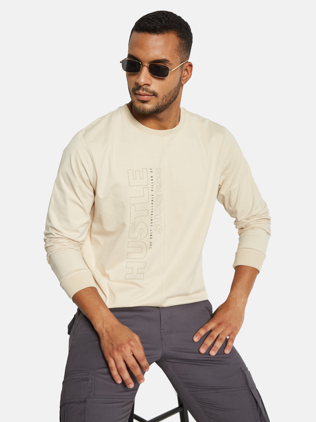 METTLE Men Printed Raw Edge T-shirt