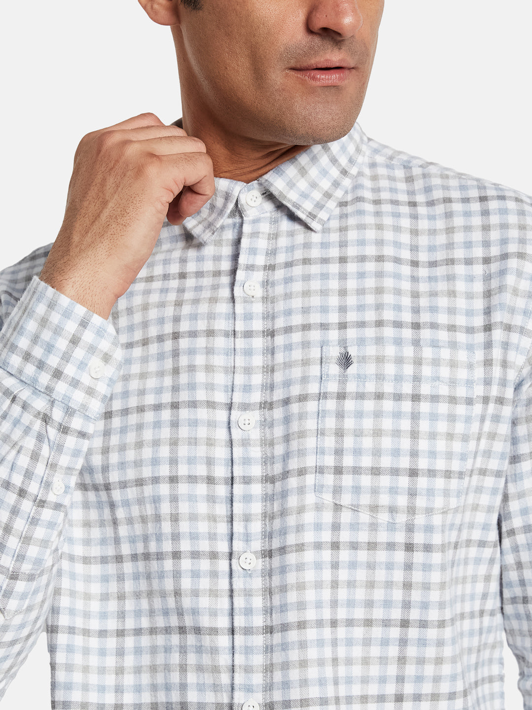 METTLE Men Opaque Checked Casual Shirt