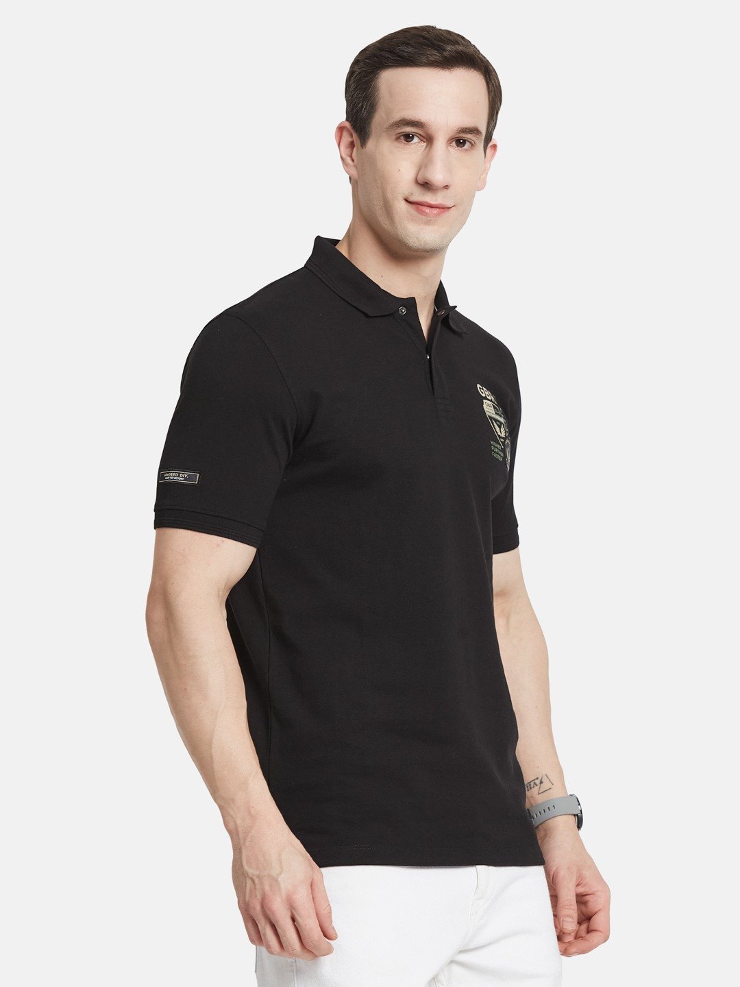 SOLID POLO NECK PIQUE MILLITARY APPLIQUED T-SHIRT