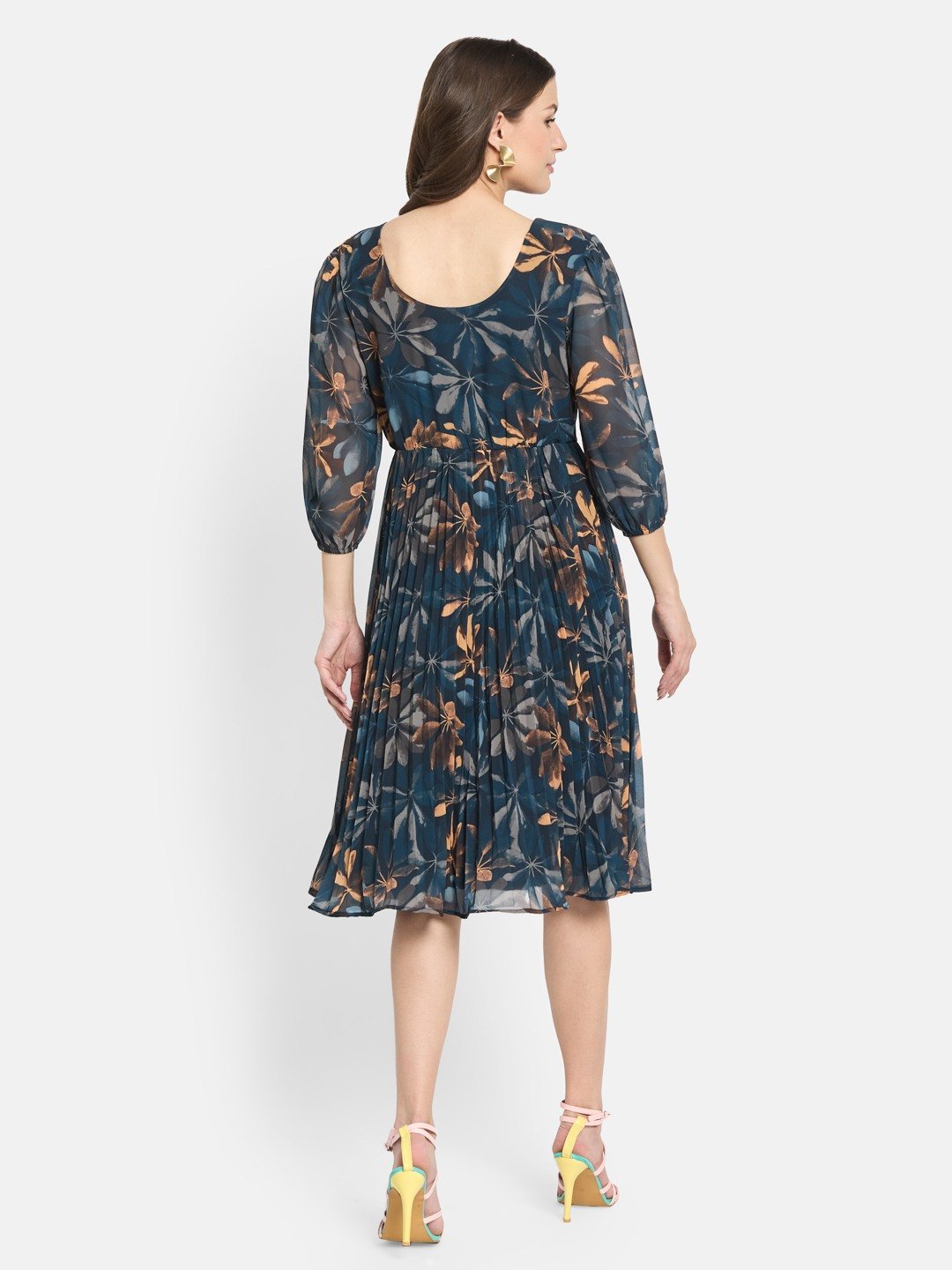 METTLE  Women Floral Print Puff Sleeve Fit & Flare Dress