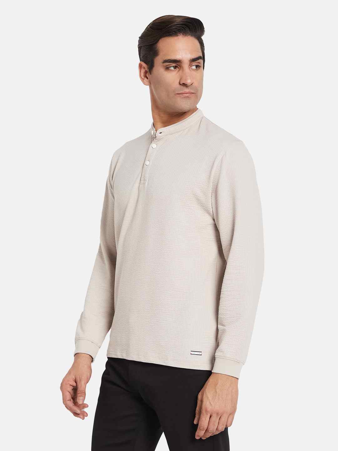 METTLE Men Mandarin Collar T-shirt