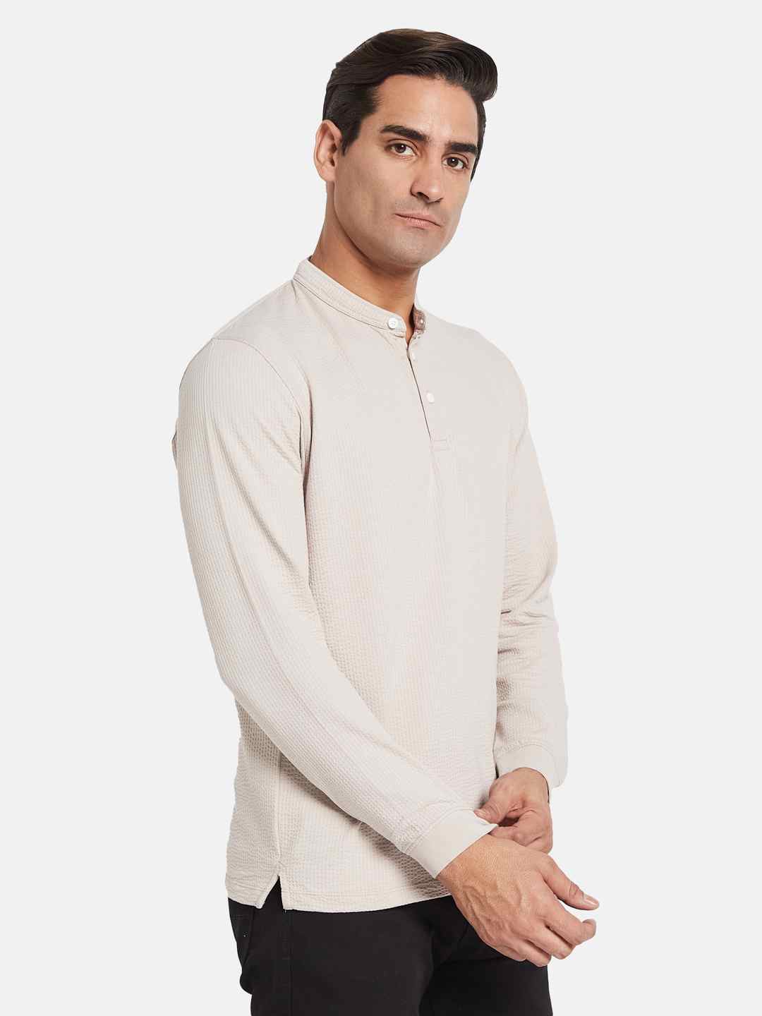 METTLE Men Mandarin Collar T-shirt