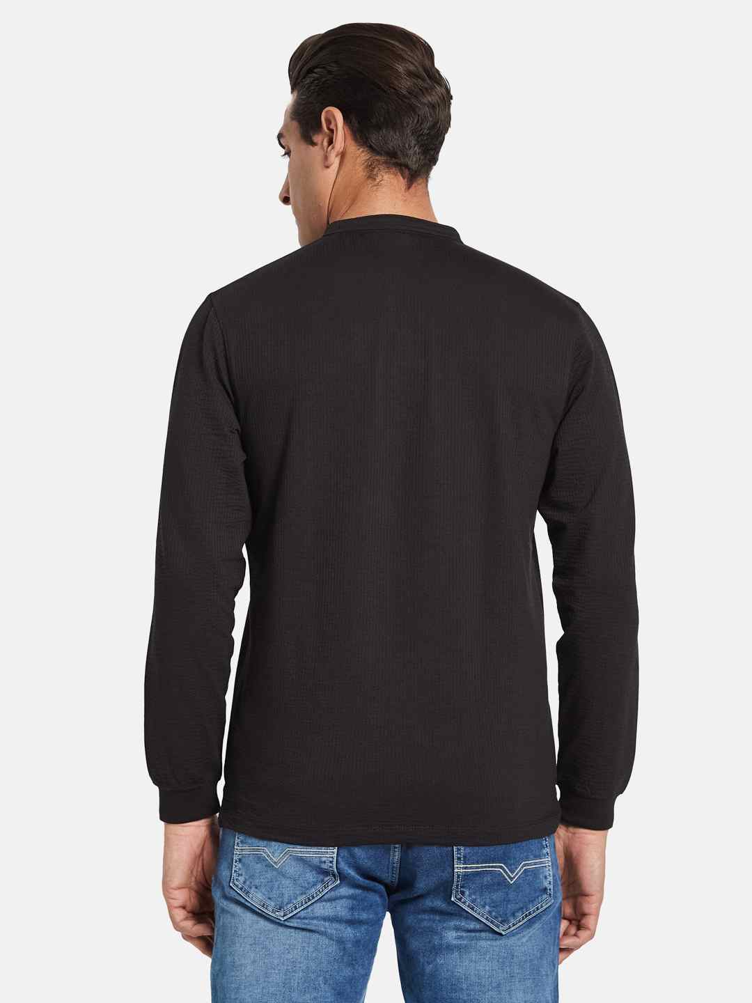 METTLE Men Mandarin Collar T-shirt