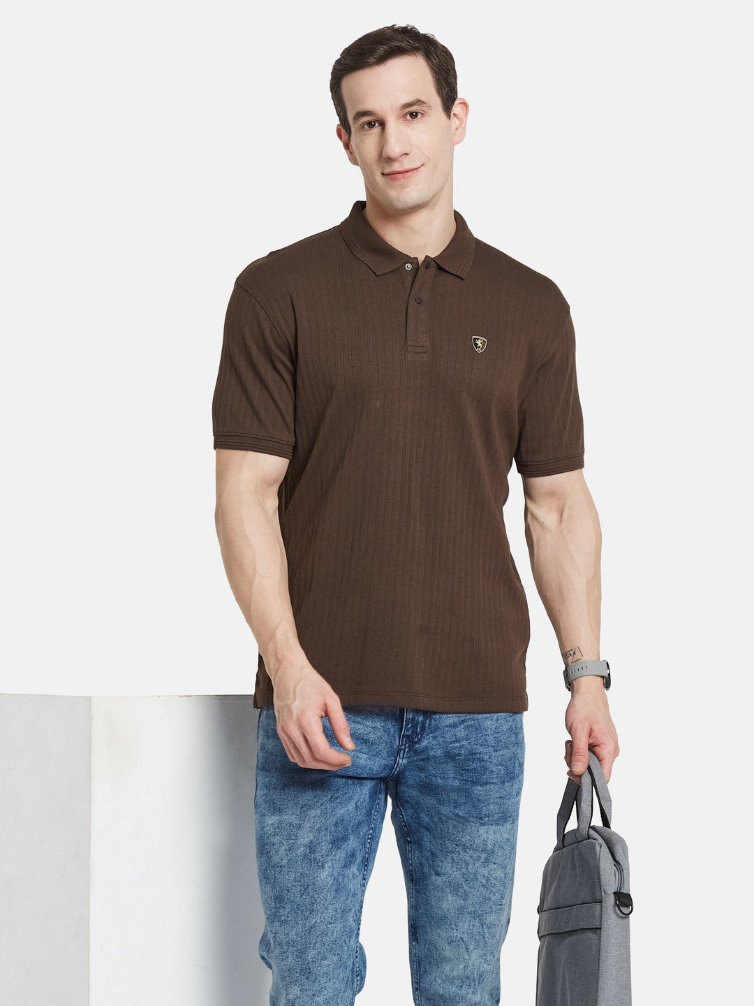 VERTICAL STRIPE POLO NECK RIB STRUCTURE T-SHIRT