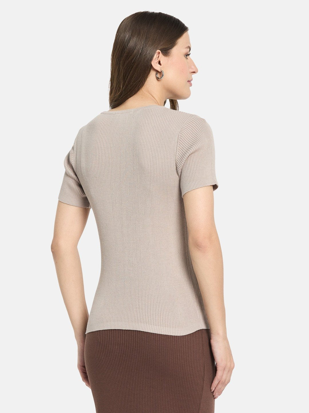 METTLE Women V-Neck T-shirt