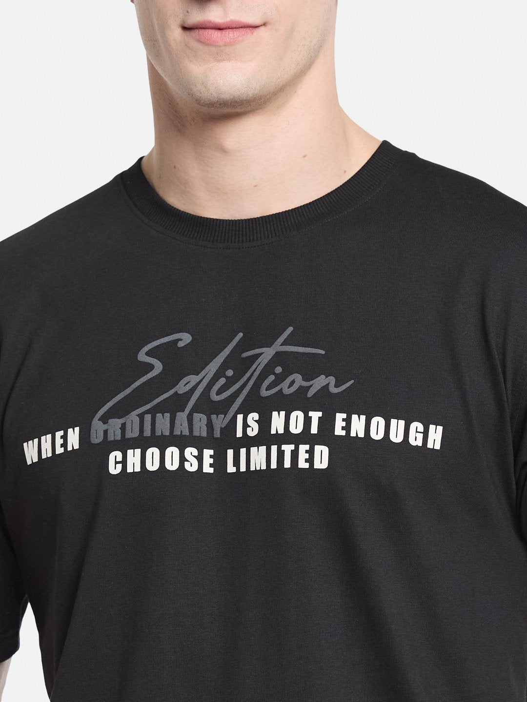 BACK  PRINT ROUND NECK SINGLE JERSEY KNIT T-SHIRT
